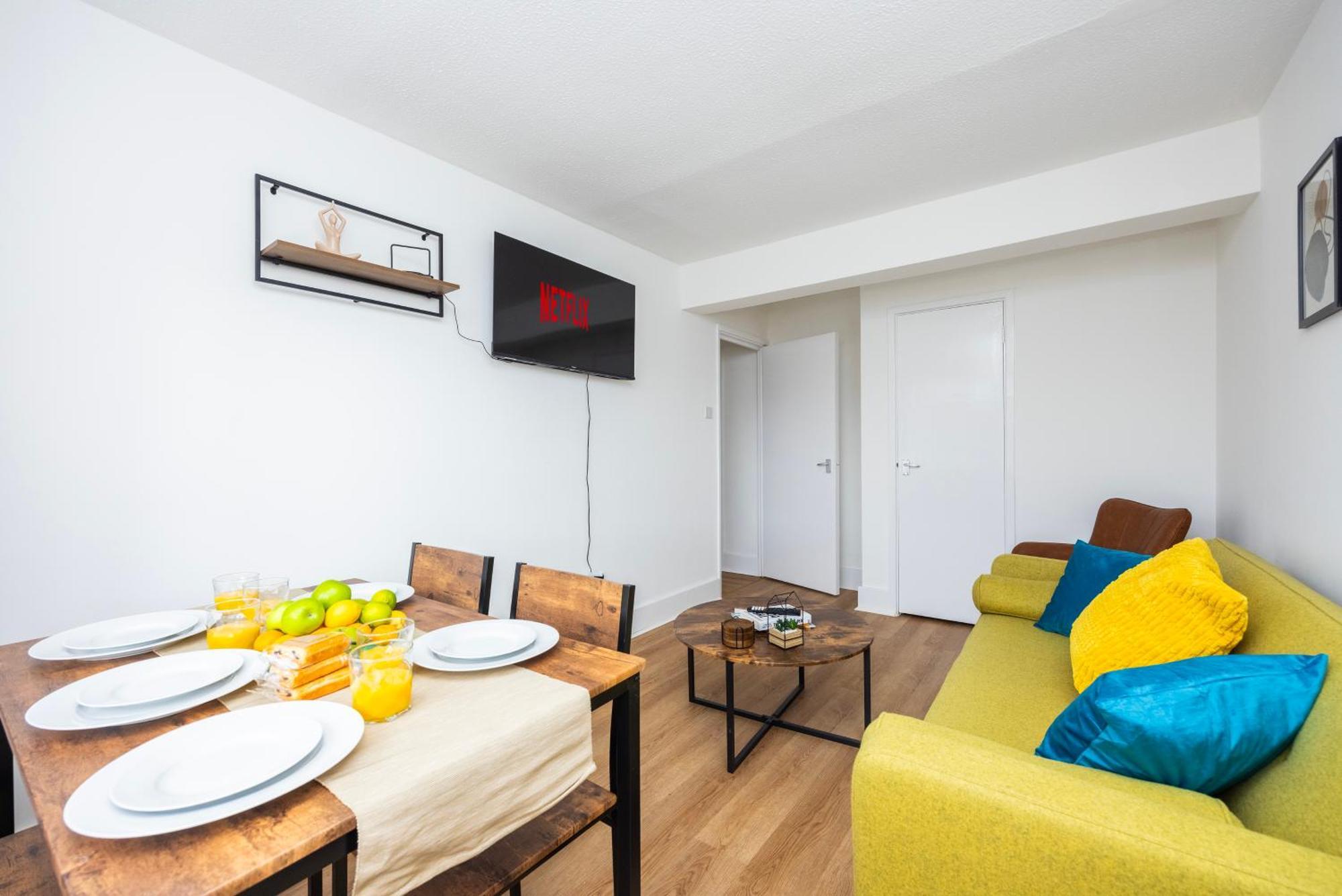 Excel O2 Stunning Large 3 Bedroom Apartment With Balcony London Exterior foto